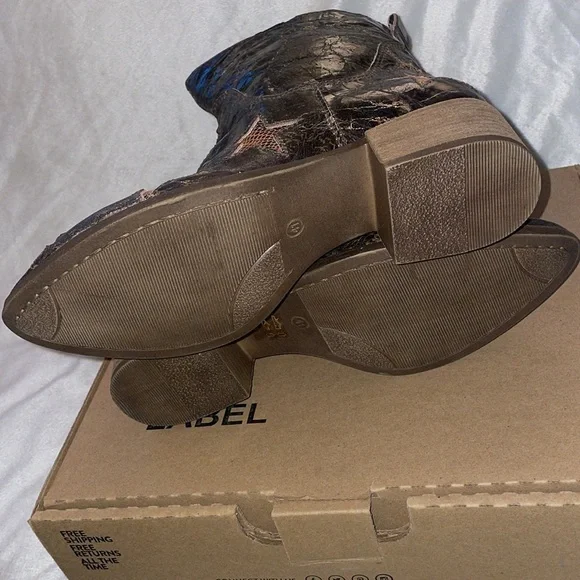 NWT SHERIDAN MIA STARR Crinkle Finish Bootie - Picture 10 of 11